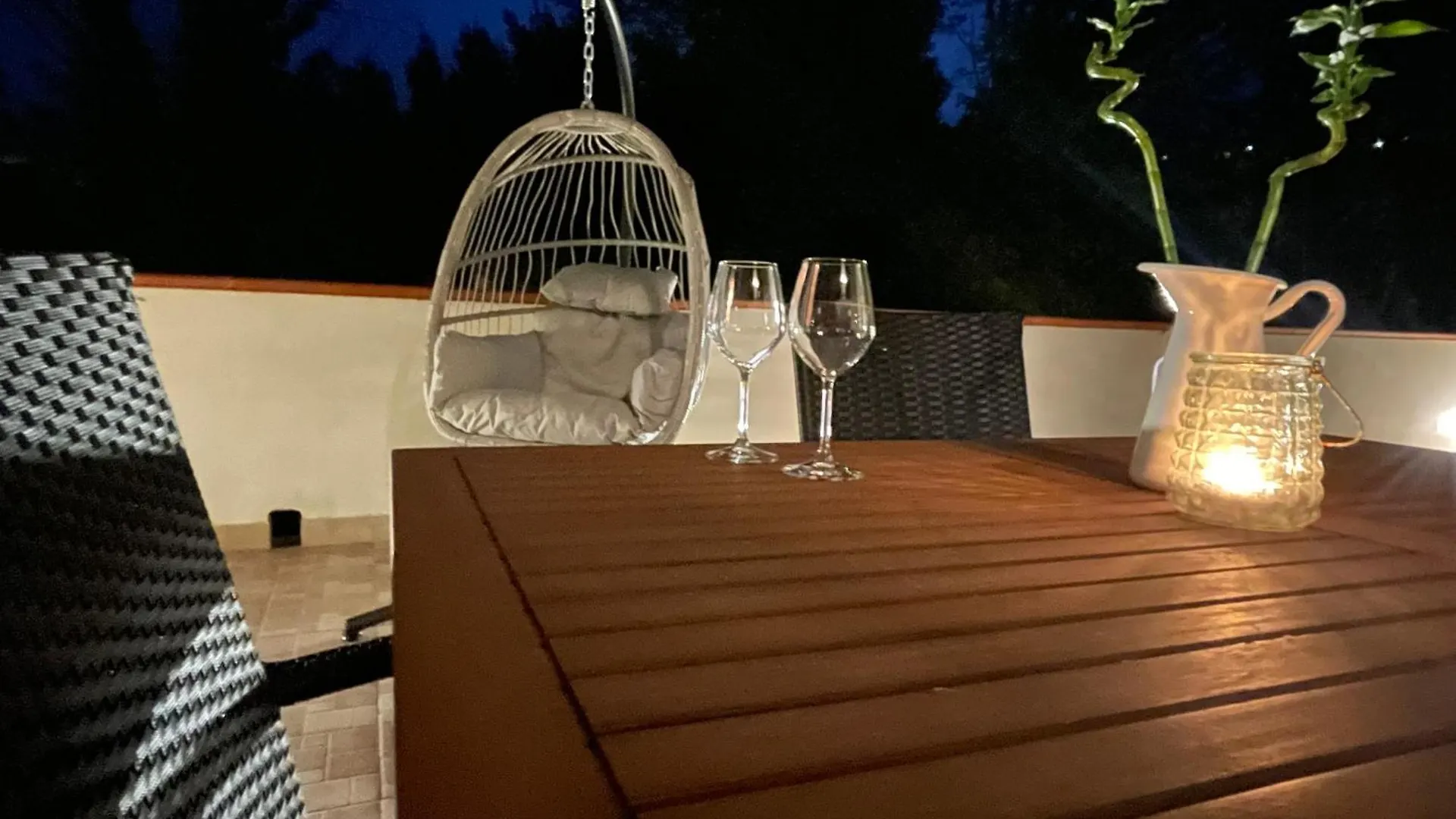 Shardana House- Free Parking Otel La Spezia 0*,  İtalya